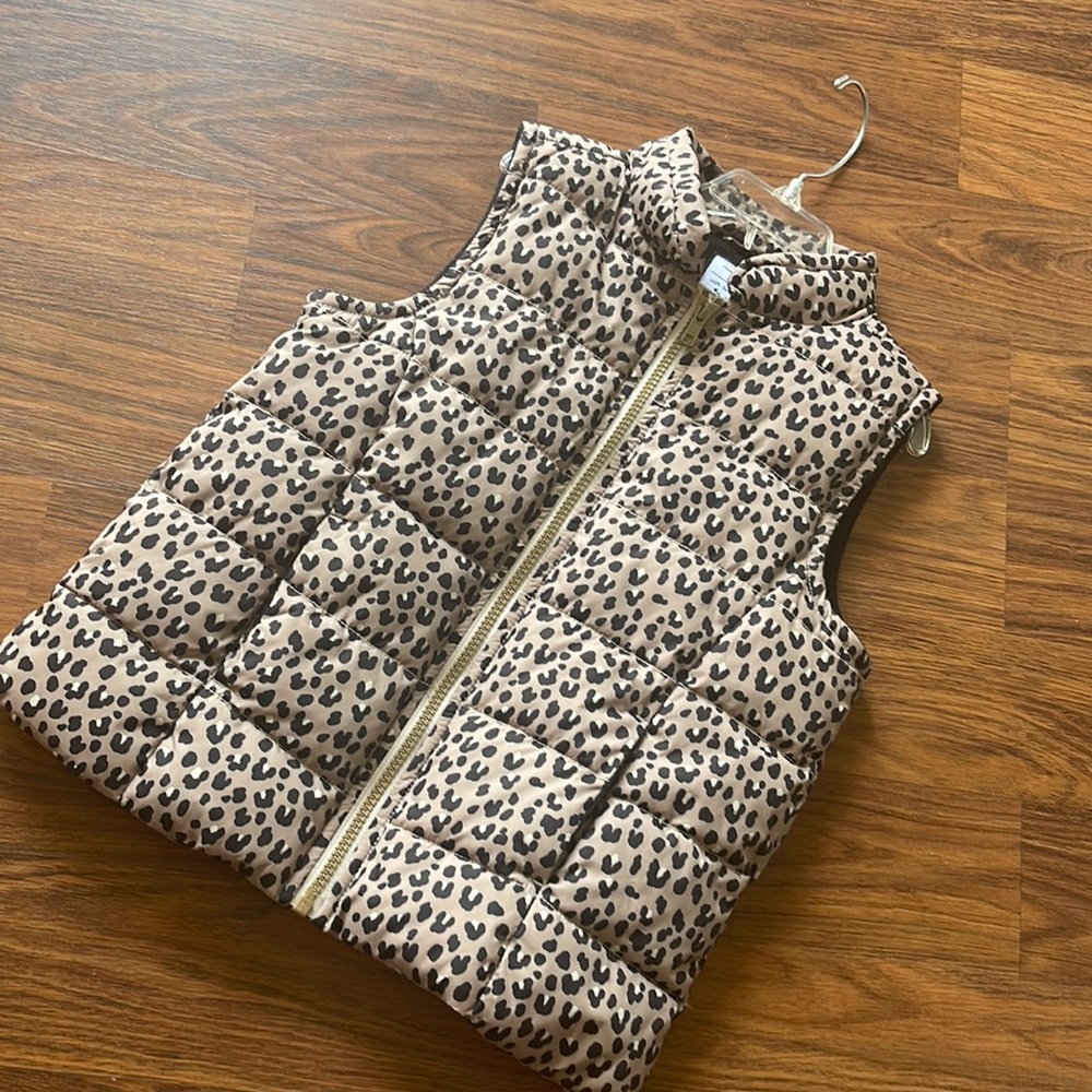 Girls size 7/8 cheetah print vest